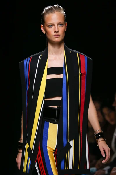 Look 69